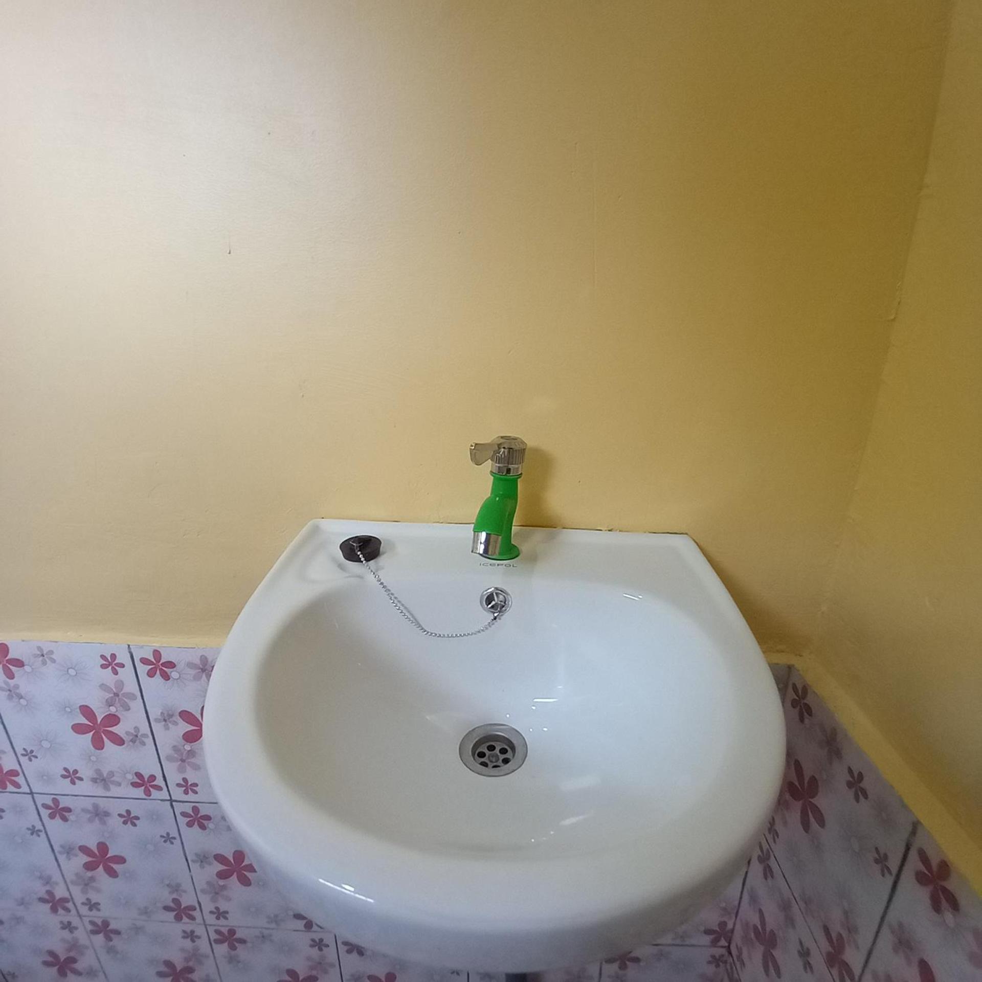 Tange Guest House Ruteng Bilik gambar