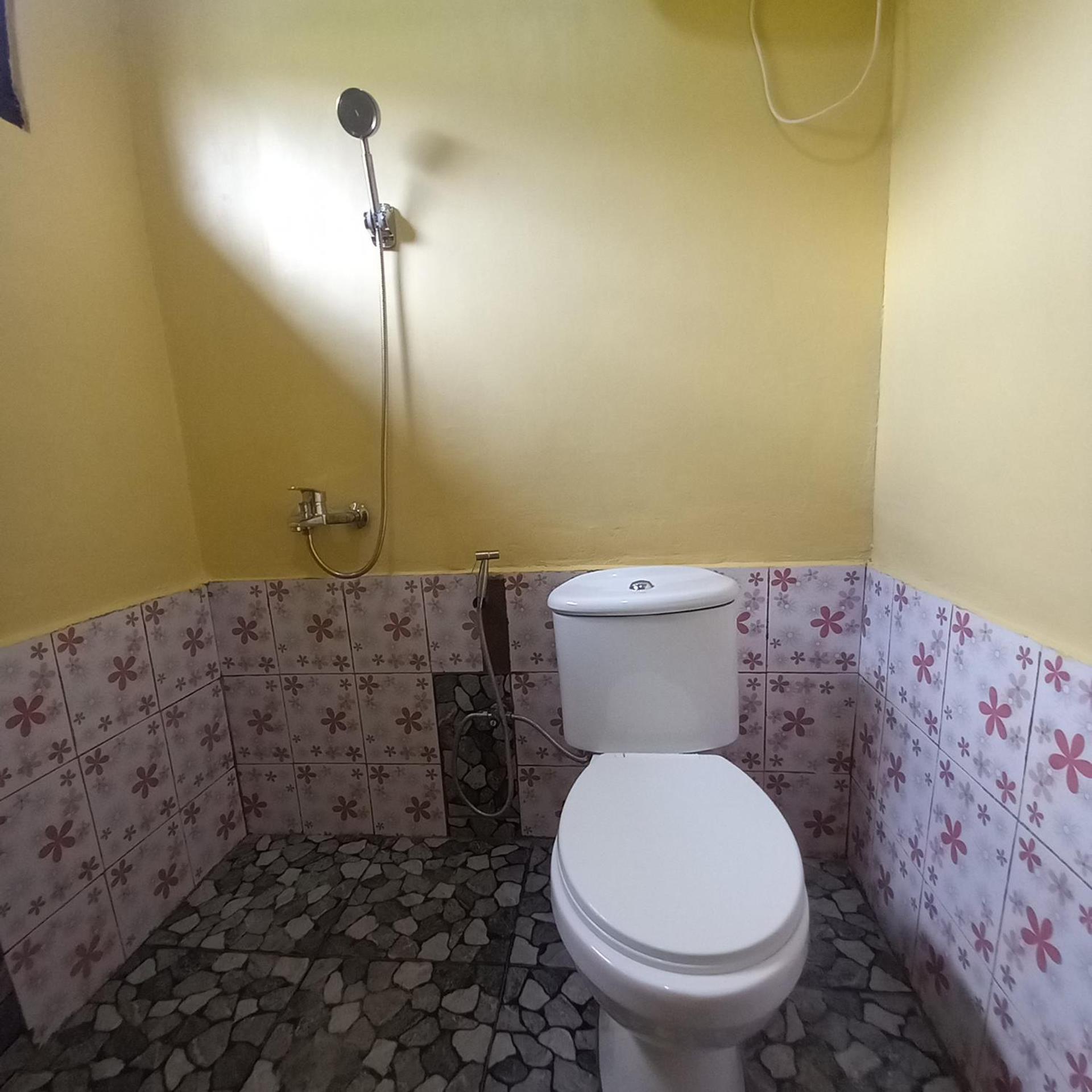 Tange Guest House Ruteng Bilik gambar